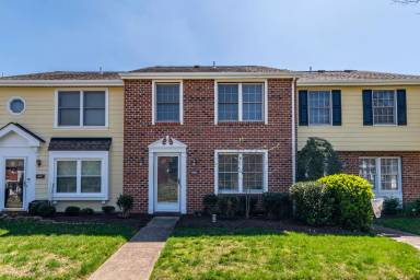 Main picture of 9497 Tracey Lynne Cir