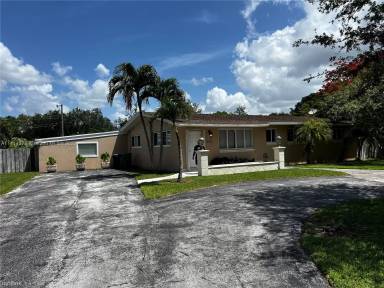 Main picture of 7701 SW 134th St