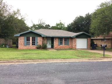 Main picture of 1442 Magnolia Dr