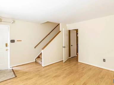 Main picture of 2707 Gatewood Cir
