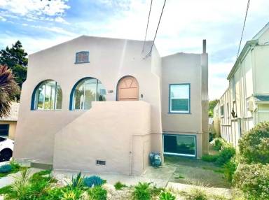 Main picture of 5930 Orchard Ave