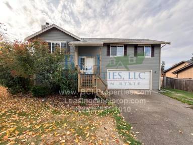 Main picture of 653 Wicks Ln E