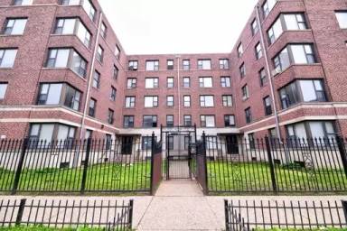 Main picture of 7200 S Coles Apartments