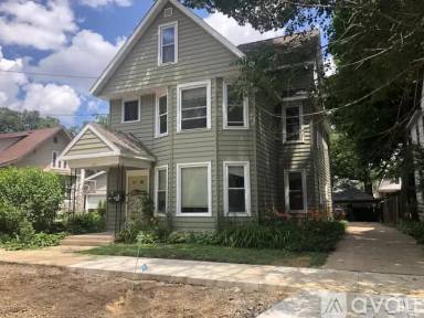 Main picture of 153 Dunning St