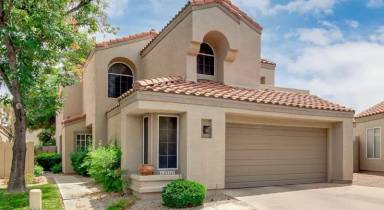 Main picture of 4021 E Altadena Ave