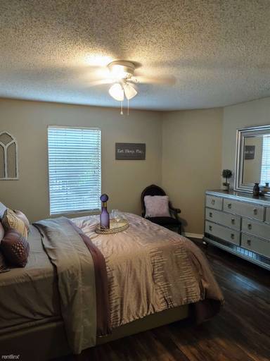 Main picture of Place at Castle Hills