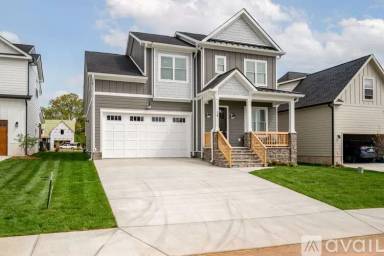 Main picture of 78 Lake Life Ct