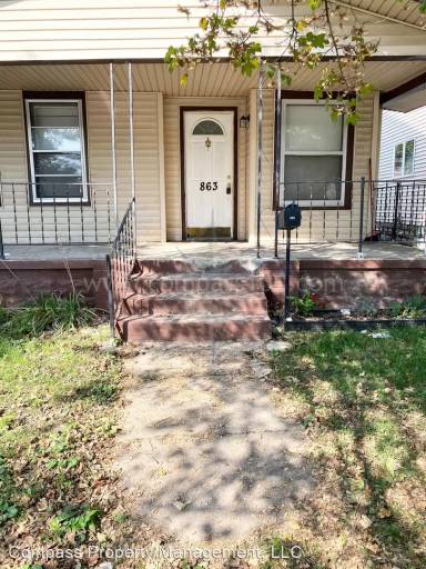 Main picture of 863 Crosby St NW