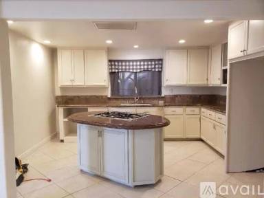 Main picture of 3567 Hearst Dr