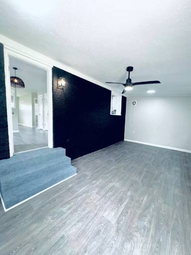 Main picture of 345 Lynhurst Dr