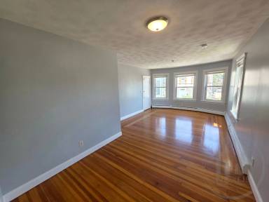 Main picture of 2 Fales St