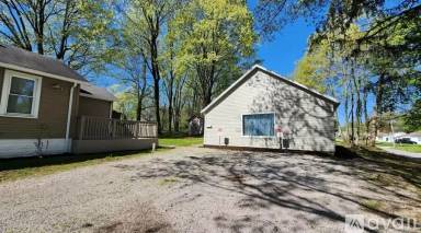 Main picture of 830 Woodville Rd