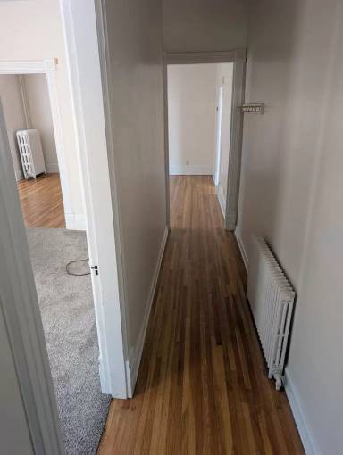 Main picture of 124 E Rose St