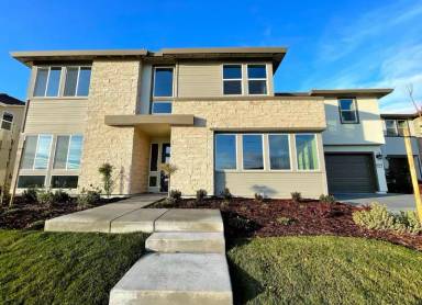Main picture of 2948 Fontana Dr