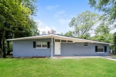 Main picture of 4732 Clyde Dr