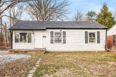 Main picture of 3636 N Whittier Pl