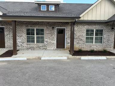 Main picture of 227 Cypress Rdg