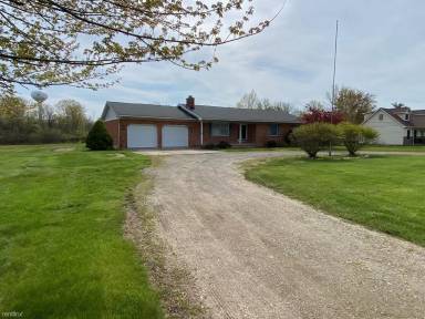 Main picture of 34203 W Jefferson Ave