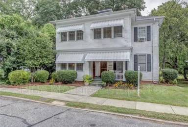 Main picture of 506 S Lee Street - A