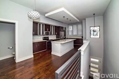 Main picture of 326 Helix Way
