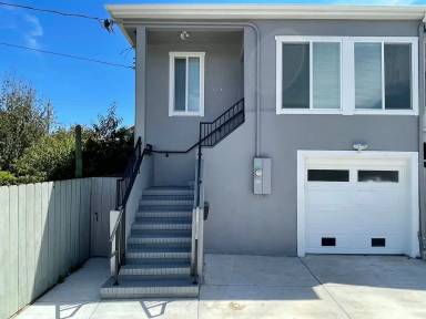 Main picture of 225 Aspen Ave