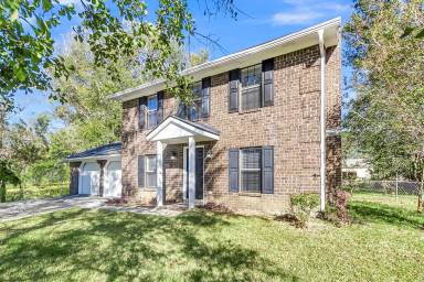 Main picture of 711 Idaho Ct