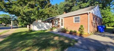 Main picture of 45 Manzella Ct