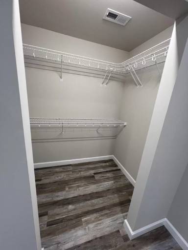 Main picture of 230 New Oak Dr