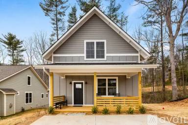 Main picture of 50 Westside Village Rd