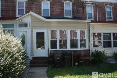 Main picture of 224 N Gray Ave