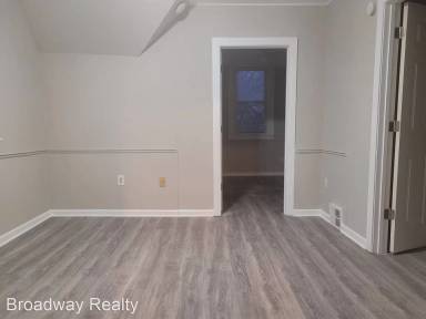 Main picture of 3401 Roanoke Ave