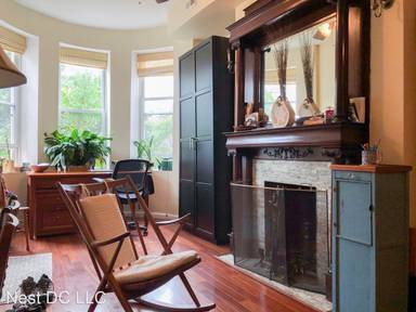 Main picture of 1812 1st St NW