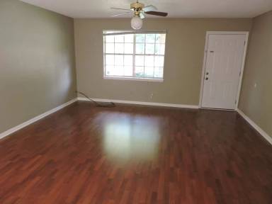 Main picture of 10801 Tiara Dr