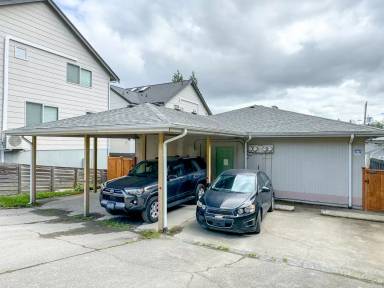 Main picture of 3413 21st Ave W