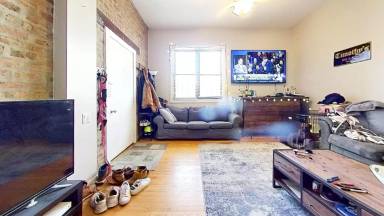 Main picture of 3535 N Southport Ave