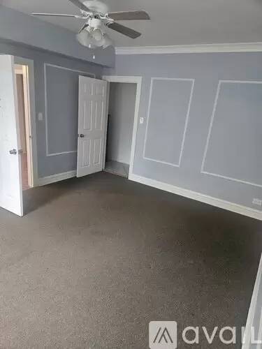 Main picture of 7829 S Essex Ave
