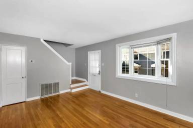 Main picture of 1505A - B Wells Ave SE