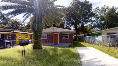 Main picture of 1876 Junior St