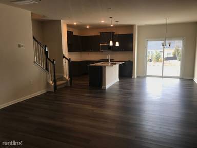 Main picture of 1025 Sycaten St