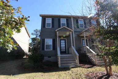 Main picture of 1350 Gatewood Dr