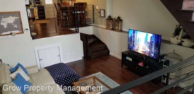 Main picture of 1009 S Chadwick St