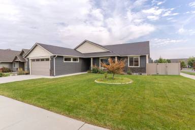 Main picture of 1817 Troon Ave