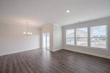 Main picture of 377 Creekview Rd