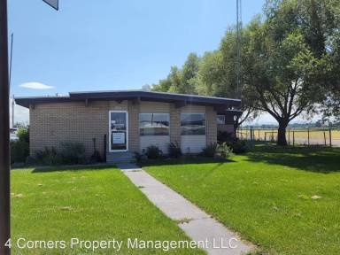Main picture of 1066 N Yellowstone Hwy