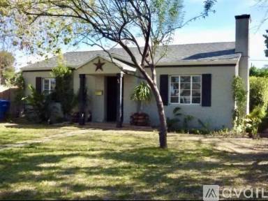 Main picture of 3009 N 16th Ave