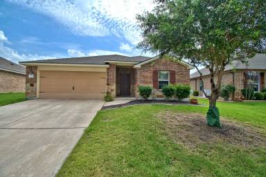 Main picture of 16724 Ruggio Rd
