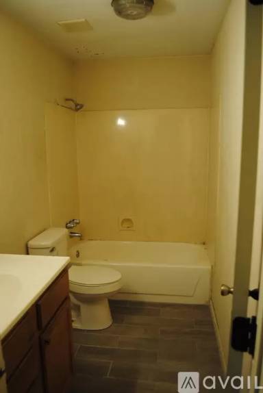 Main picture of 4550 Sycamore St