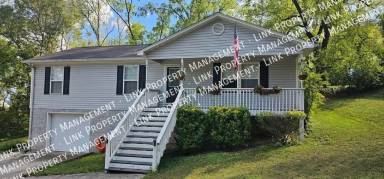 Main picture of 140 S Elmwood St