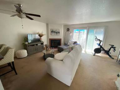Main picture of 2763 Reynard Way