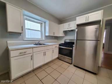 Main picture of 72 Pearsall Ave